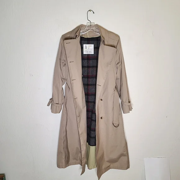 SOLD Vintage London Fog Plaid Lined Belted Trench Coat Size 10P - Picture 2 of 16